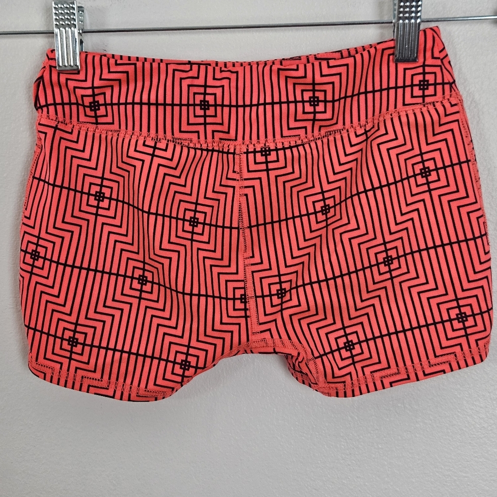 Geometric Patterned Shorts - Picture 2 of 5